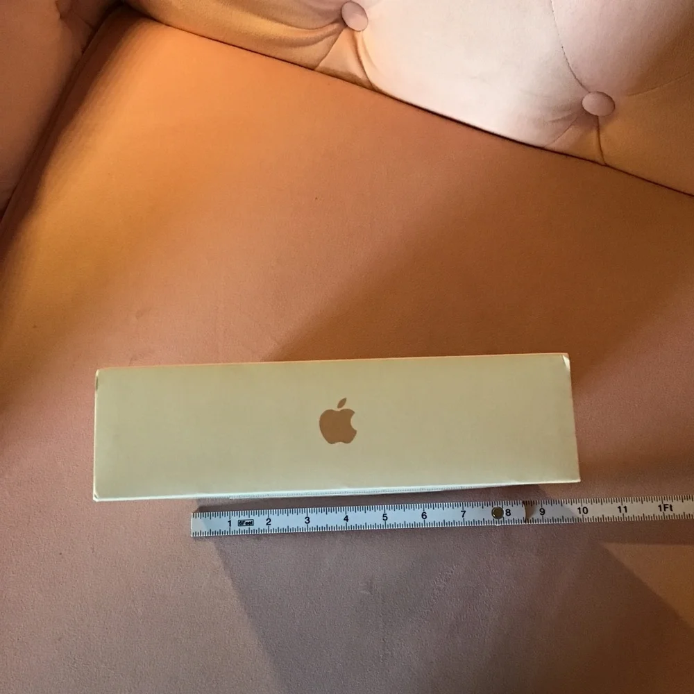 Apple iPad BOX ONLY Gold Tablet